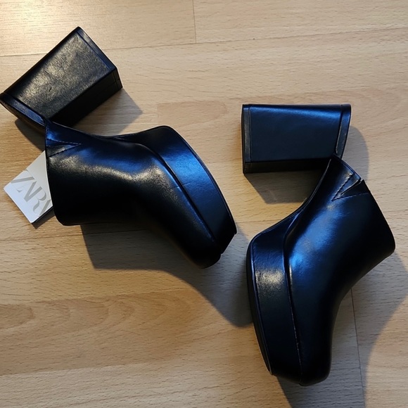 Brand new size 9, with tags in perfect condition. Unfortunately, I’m an 8.5. - Picture 3 of 7